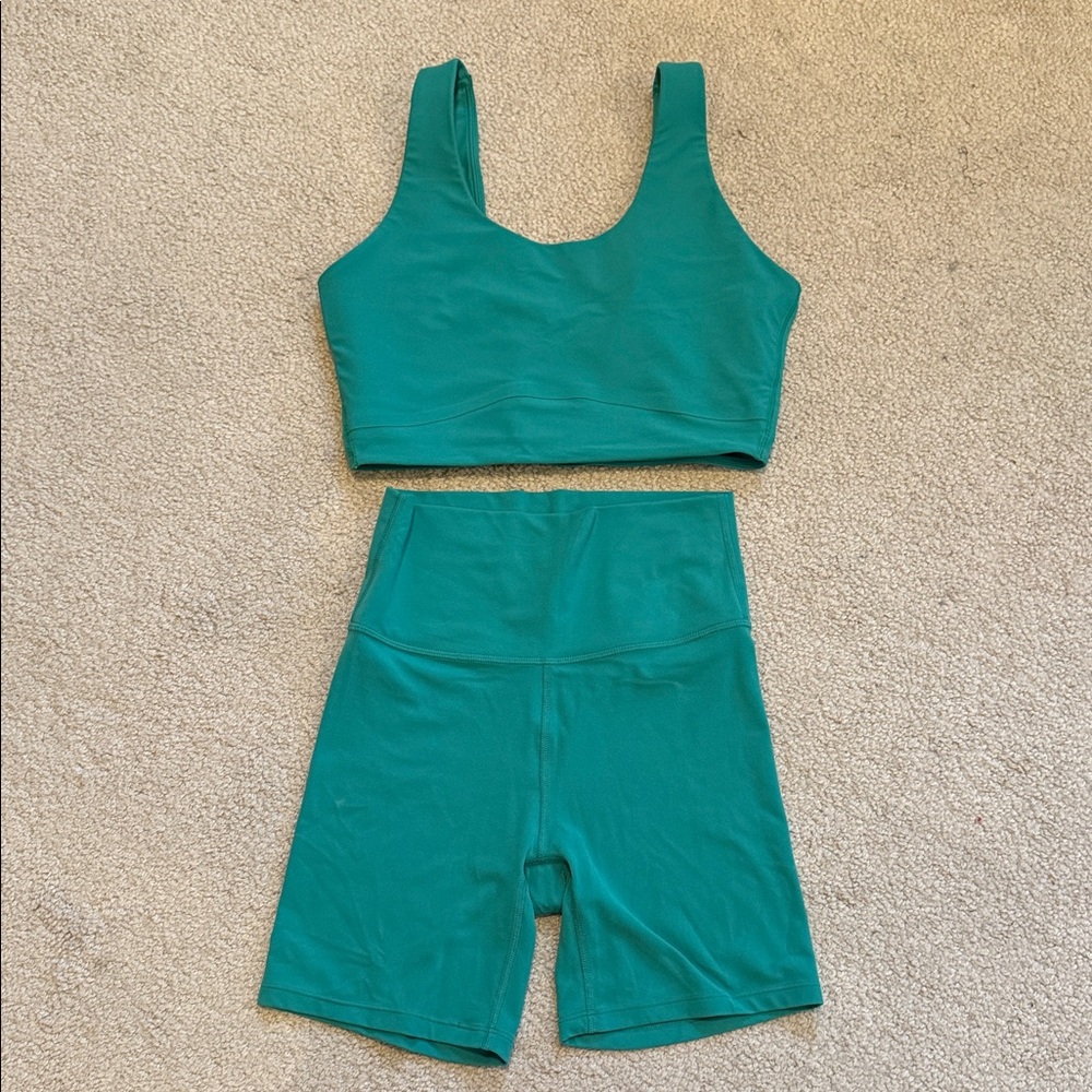 all in motion Teal Crop Top & Bike Shorts Set - shorts are size XS - top is med.